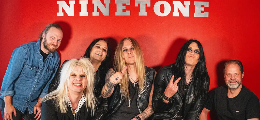 Crashdïet Signs with Ninetone